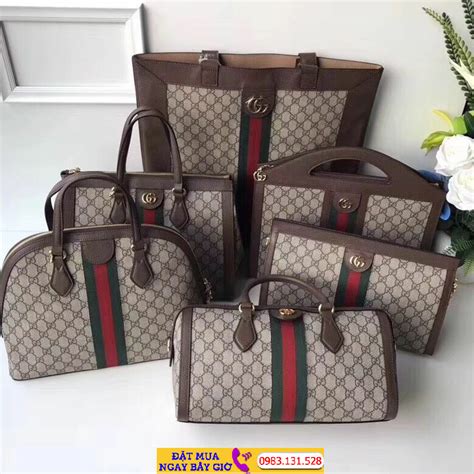 Những cách để xác thực một chiếc túi hoặc đôi giày Gucci chính 